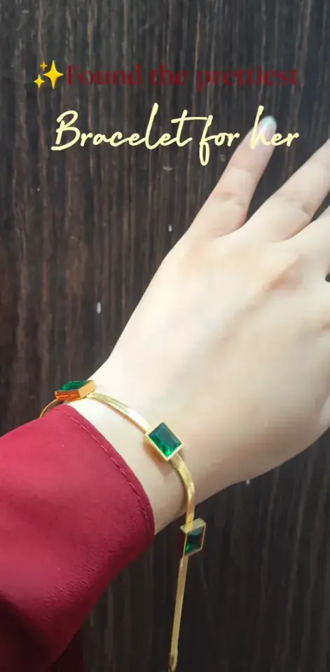 Emerald bracelet on a wrist